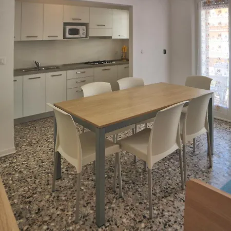 Manuela * ליגננו סביאדורו