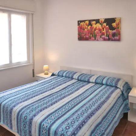 Manuela リニャーノ・サッビアドーロ